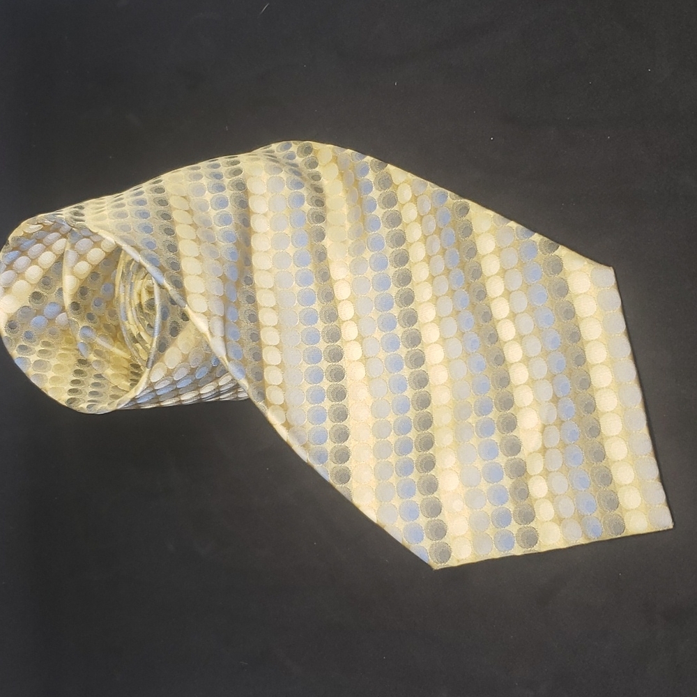 Dockers stain resistant silk tie